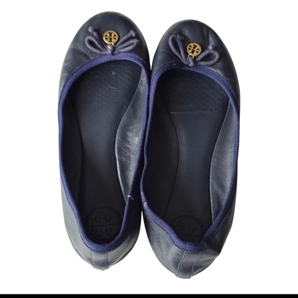 Tory Burch Ballet Flats Size 8M Blue Chelsea Bow Medallion Logo - Picture 2 of 12